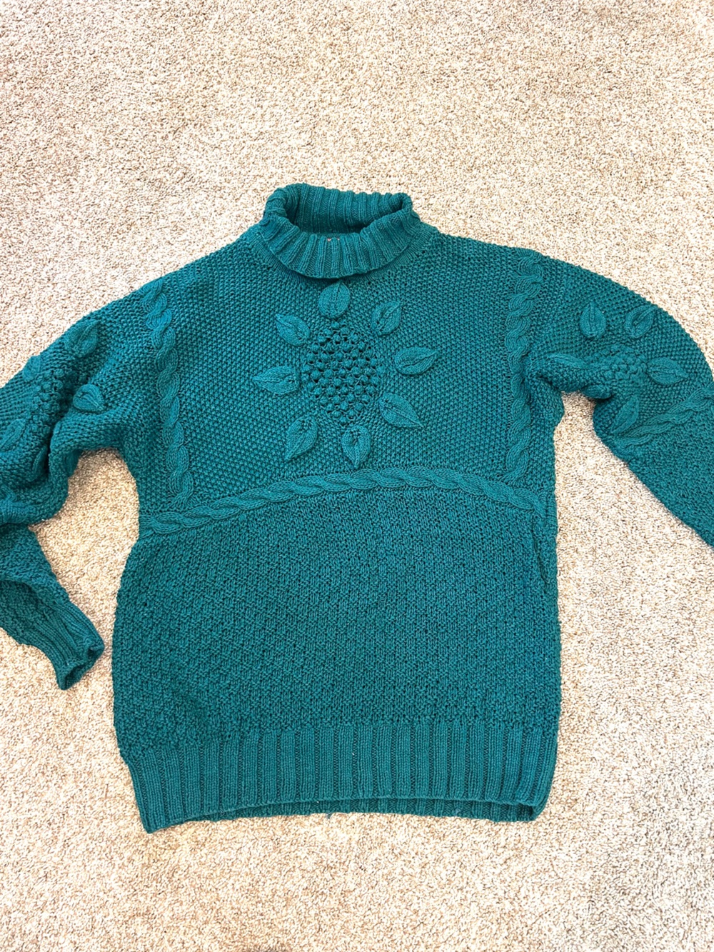 VTG 90’s American Eagle Turtleneck Daisy Floral Cotton Blend Sweater. Chunky. M